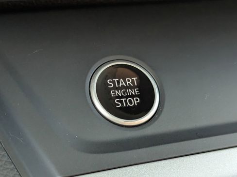 Used 2024 Audi Q3 2.0T Premium Plus image 16