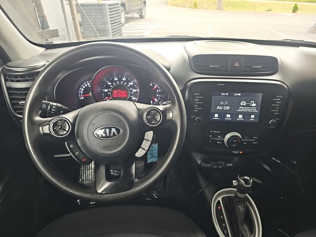 Used 2019 Kia Soul + FWD image 15