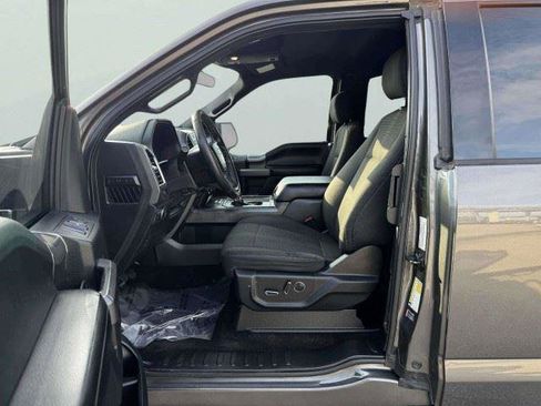Used 2016 Ford F150 XLT w/ Equipment Group 302A Luxury AWD/4WD image 21
