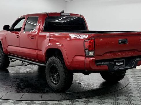 Certified 2019 Toyota Tacoma TRD Sport image 10