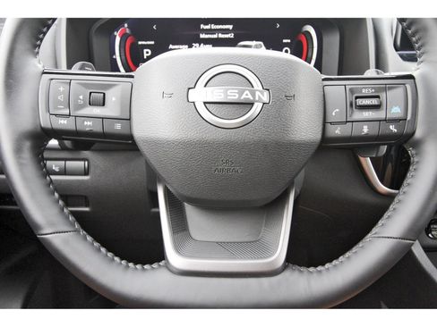 Certified 2025 Nissan Rogue SL w/ Tech Package AWD/4WD image 17