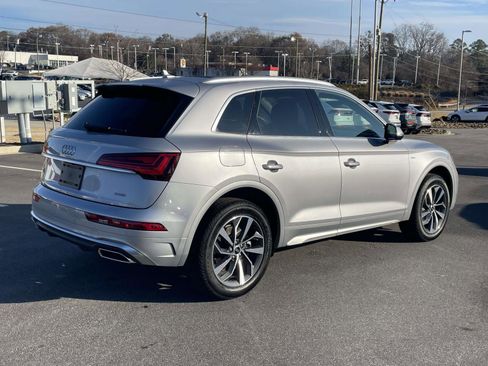 Certified 2024 Audi Q5 2.0T Premium w/ Convenience Package image 9