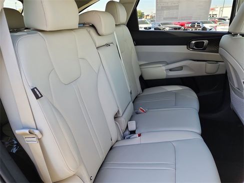 New 2026 Kia Sorento S image 18