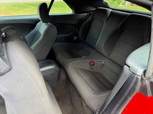 Used 2015 Ford Mustang Convertible RWD image 11