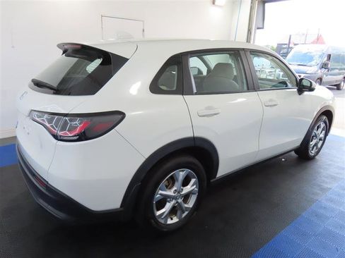 Used 2024 Honda HR-V LX image 14