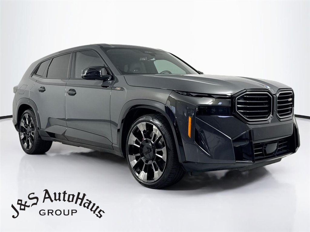 Used 2023 BMW XM AWD/4WD image 1