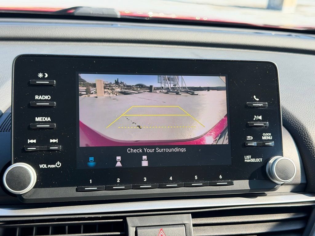 Used 2018 Honda Accord LX image 15