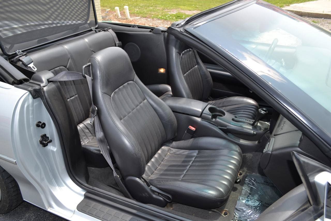 Used 2002 Chevrolet Camaro Z28 w/ SS Performance/Appearance Pkg RWD image 30