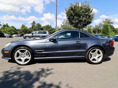 Used 2011 Mercedes-Benz SL 550 image 11