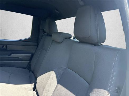Certified 2025 Toyota Tacoma SR5 AWD/4WD image 24