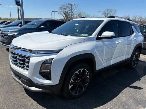 New 2026 Chevrolet Equinox LT w/ Convenience Package II image 1