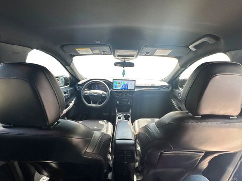 Used 2024 Ford Escape ST-Line w/ Tech Pack #1 FWD image 14