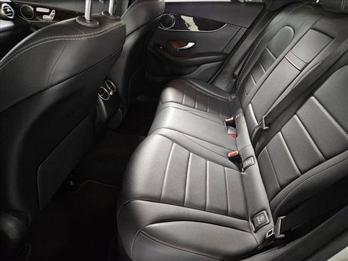 Used 2020 Mercedes-Benz GLC 300 image 16