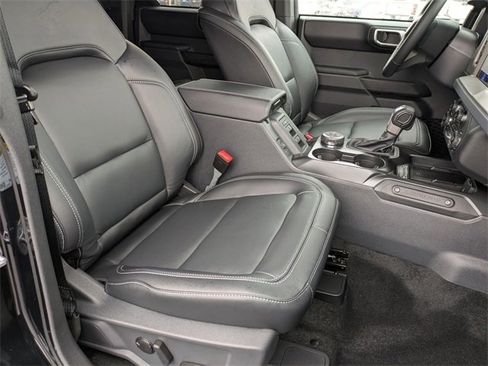 New 2025 Ford Bronco Outer Banks image 42