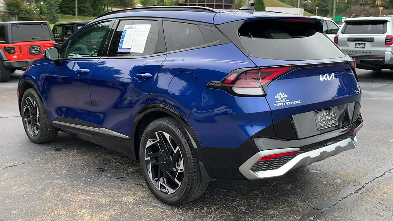 Used 2025 Kia Sportage SX FWD image 3