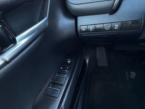 Used 2024 Toyota Camry XSE FWD image 13