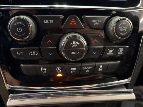 Used 2020 Jeep Grand Cherokee Trailhawk w/ Trailhawk Luxury Group image 15