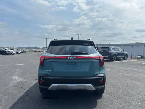 Used 2024 Kia Seltos S AWD/4WD image 4