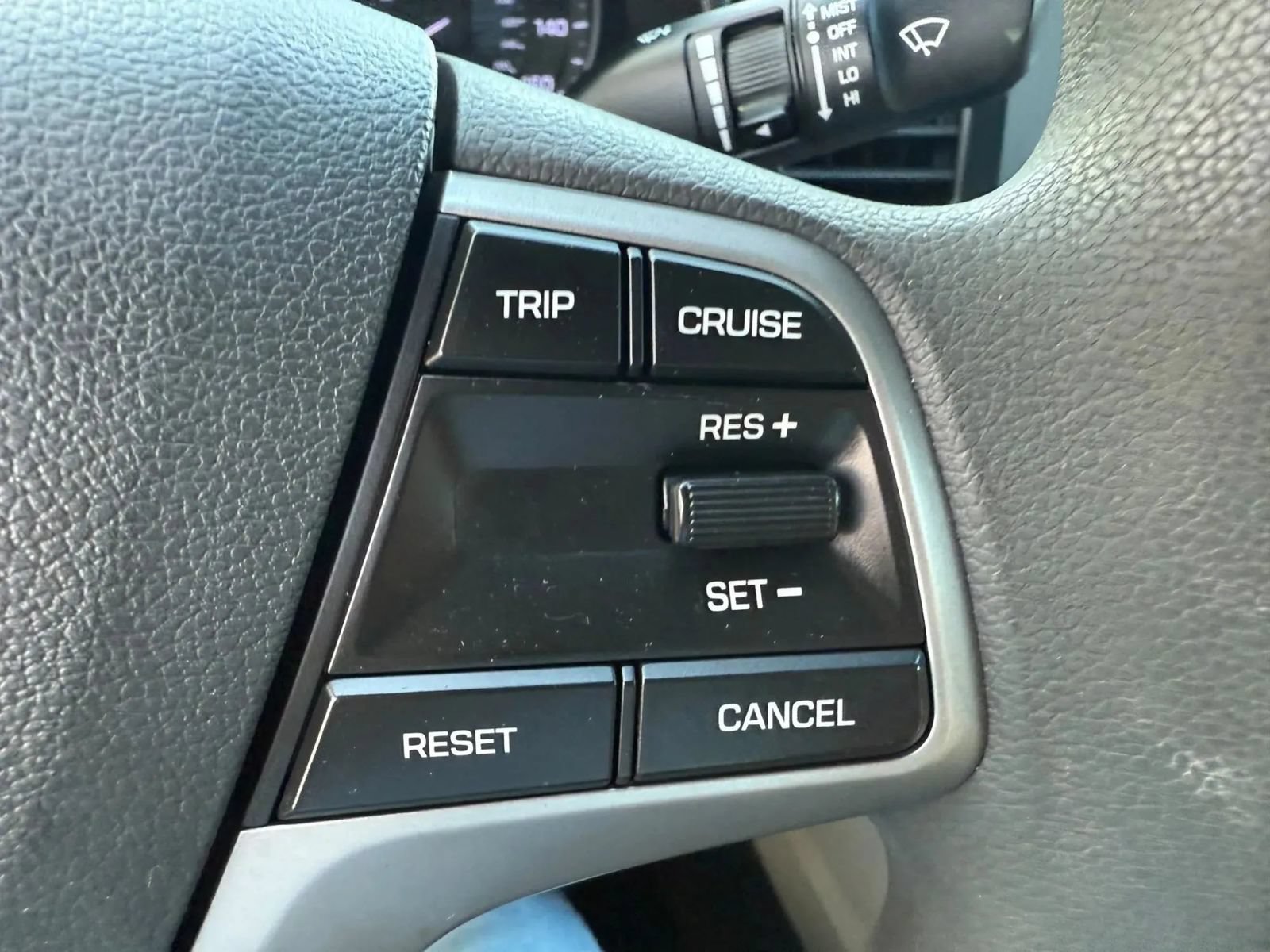 Used 2017 Hyundai Elantra SE FWD image 20