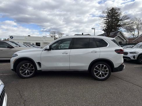 Certified 2024 BMW X5 xDrive40i w/ Premium Package image 4