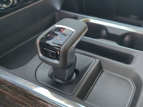 New 2026 GMC Sierra 1500 Elevation image 24