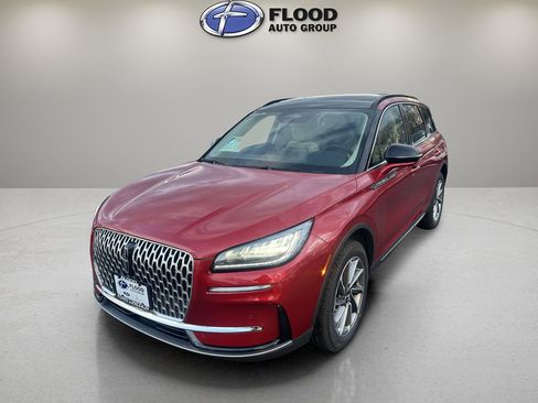 New 2026 Lincoln Corsair Premiere image 3