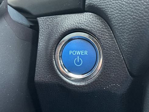 Used 2022 Toyota RAV4 XLE w/ Convenience Package AWD/4WD image 24