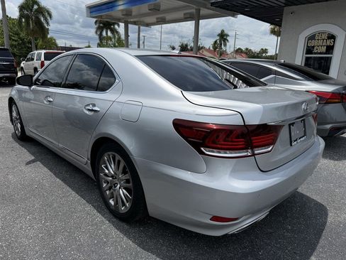 Used 2013 Lexus LS 460 AWD w/ Comfort Pkg image 6