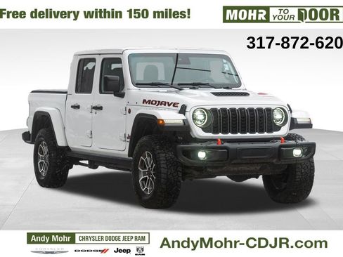 Used 2025 Jeep Gladiator Mojave w/ Convenience Group image 1