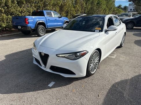Used 2020 Alfa Romeo Giulia Ti w/ Quick Order Package 22Z Lusso image 2