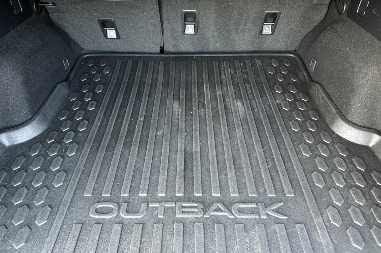 Used 2023 Subaru Outback Limited AWD/4WD image 15
