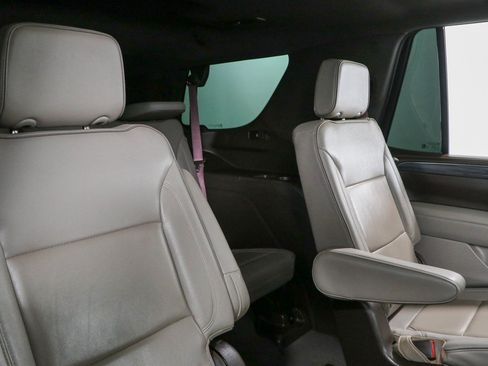 Used 2023 GMC Yukon SLT AWD/4WD image 31