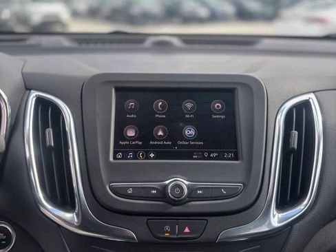 Used 2022 Chevrolet Equinox LT w/ Driver Convenience Package FWD image 18