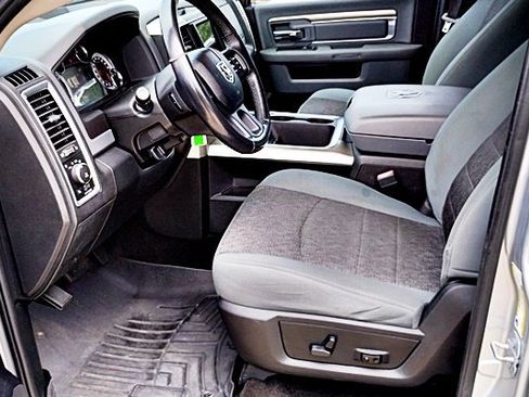 Used 2018 RAM 1500 Big Horn image 13