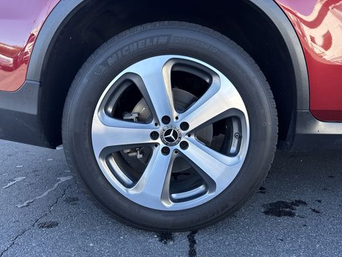 Used 2019 Mercedes-Benz GLC 300 GLC 300 image 34