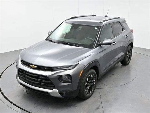 Used 2021 Chevrolet TrailBlazer LT w/ Convenience Package image 19