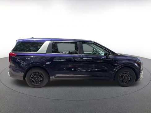 Used 2026 Kia Carnival FWD image 16