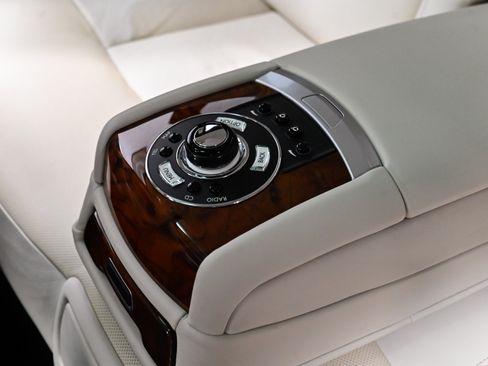 Used 2012 Rolls-Royce Ghost RWD image 46