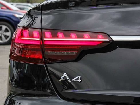 Used 2023 Audi A4 2.0T Premium w/ Convenience Package image 11