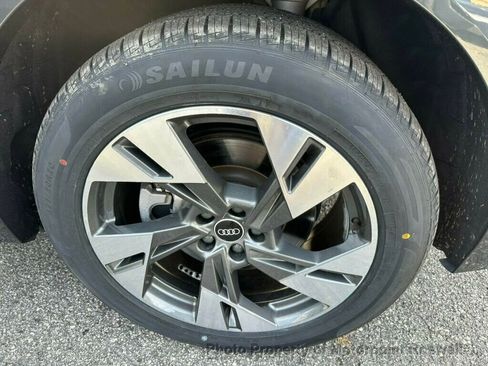 Used 2021 Audi e-tron Premium w/ Convenience Plus Package image 24