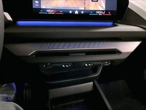 Certified 2025 BMW M235i xDrive w/ Technology Package image 34