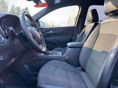 Used 2023 Chevrolet Equinox RS image 13