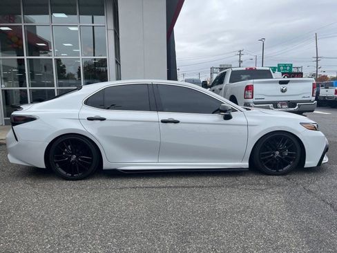 Used 2023 Toyota Camry XSE image 9