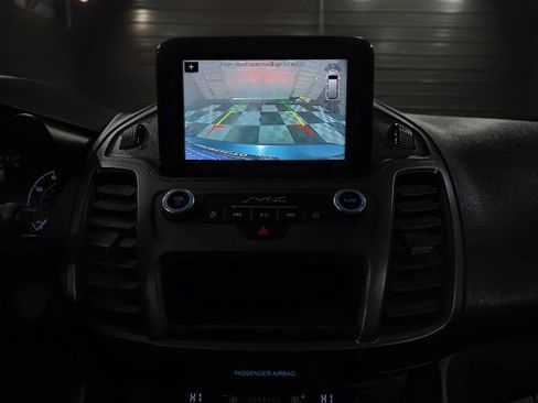 Used 2020 Ford Transit Connect XLT image 27