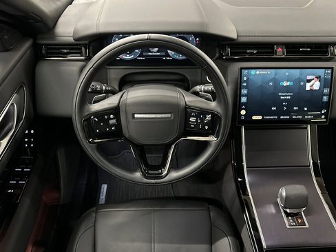 Used 2026 Land Rover Range Rover Velar Dynamic SE image 27