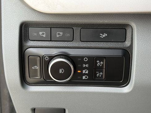 Used 2023 Ford F350 XLT w/ XLT Premium Package AWD/4WD image 27