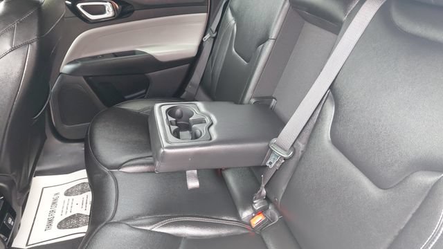 Used 2025 Jeep Compass Limited AWD/4WD image 26