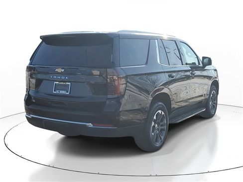Used 2025 Chevrolet Tahoe LS image 4