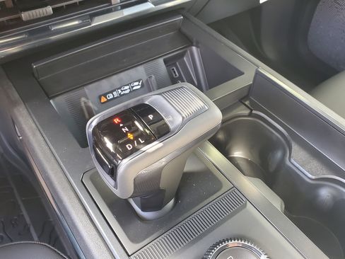 New 2026 GMC Hummer EV SUV image 17