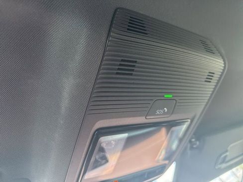 Used 2023 Volkswagen ID.4 2WD image 23